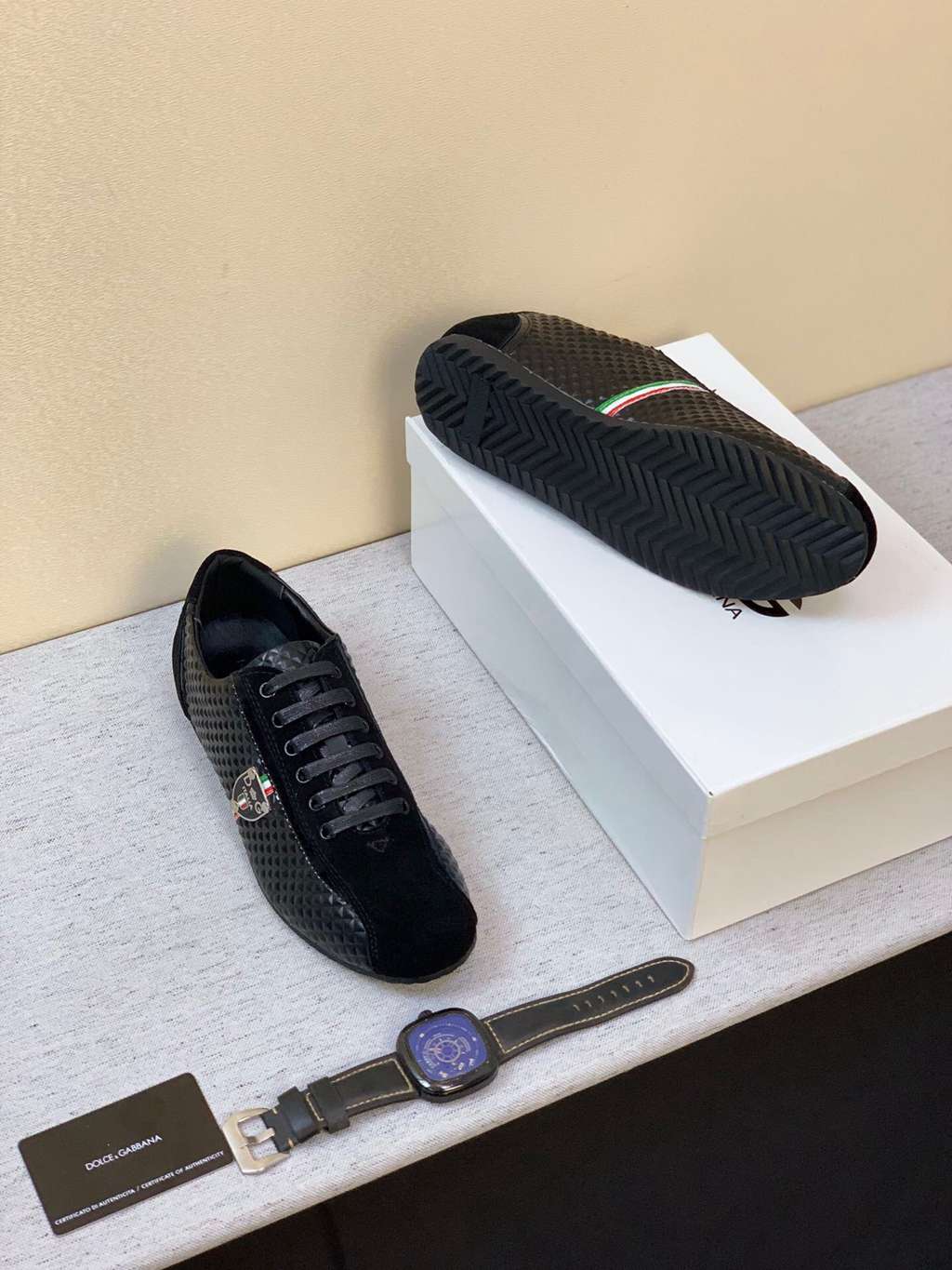 D*G sneaker